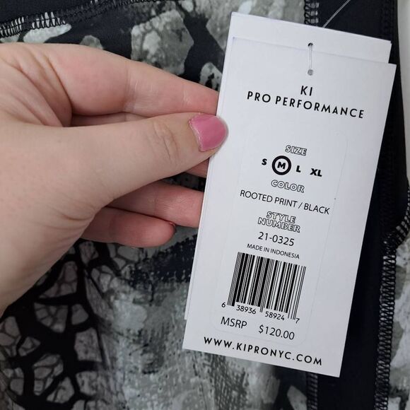 Ki Pro Performance Legging in Rooted Print size Medium - Picture 5 of 6